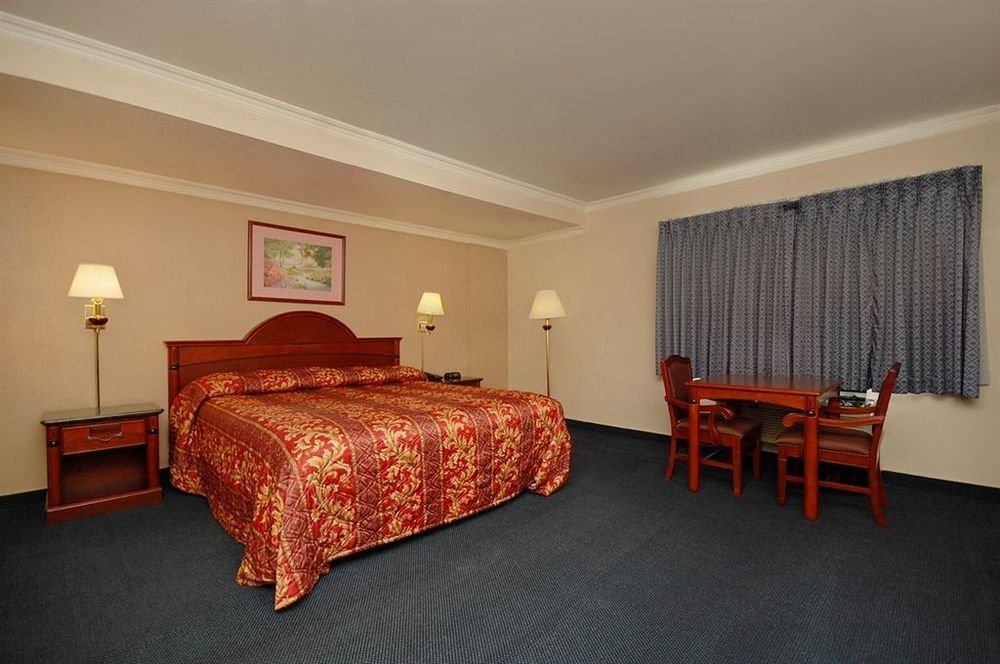 Фото Hollywood City Inn