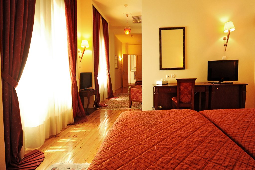 Фото The Capsis Bristol Boutique Hotel