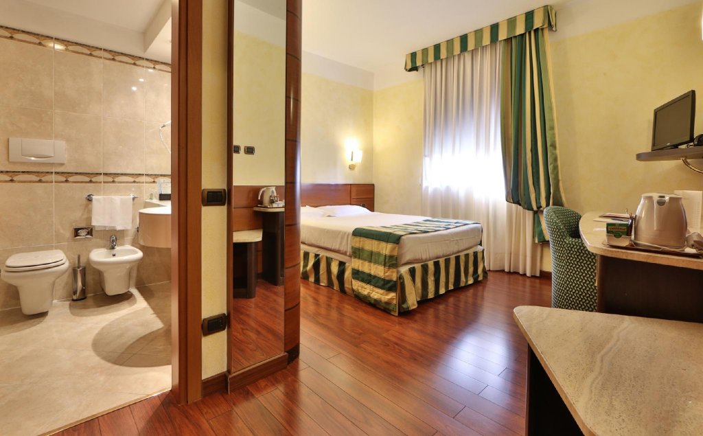 Фото Hotel Mirage, Sure Hotel Collection by Best Western