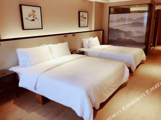 Фото The Hotel V Confucius Temple