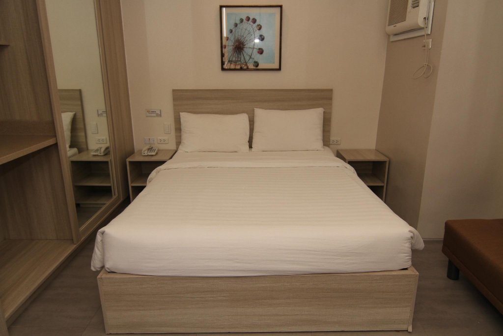 Фото Mabolo Royal Hotel