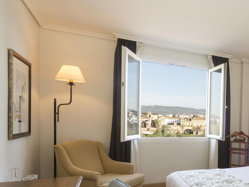 Фото Hesperia Cordoba