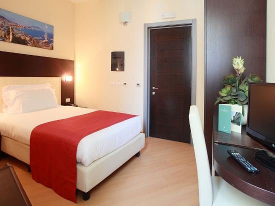 Фото Hotel Naples