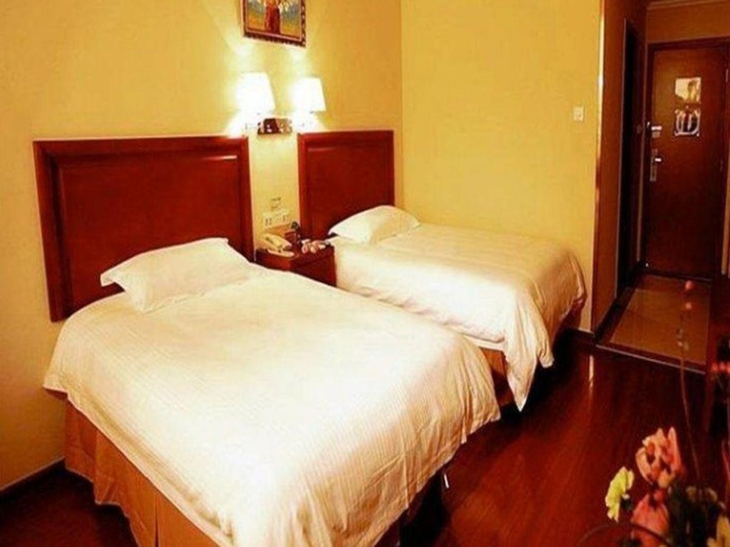 Фото GreenTree Inn Shandong Zibo Railway Station Jinjing Avenue Business Hotel