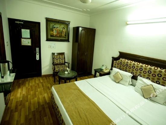 Фото Hotel Deep Palace