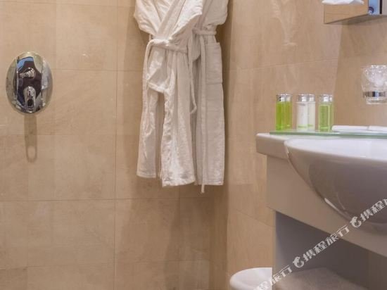 Фото 194355623668