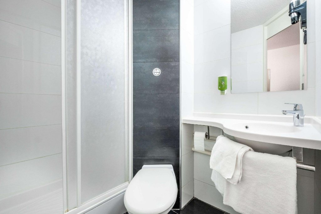 Фото B&b Hotel Marne-la-Vallée Chelles