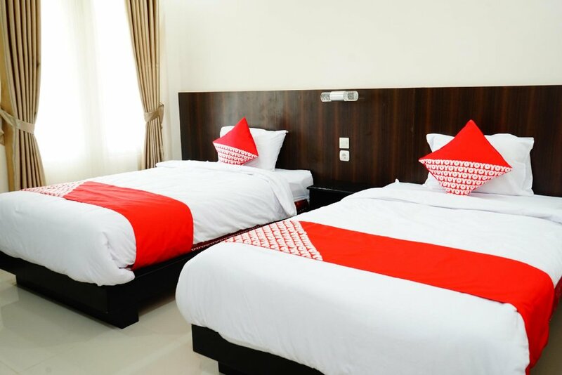 Гостиница Capital O 399 Kelayang Beach Hotel
