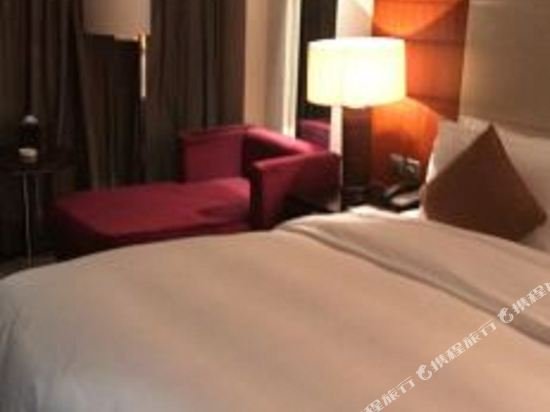 Фото Chengdu Minya Hotel