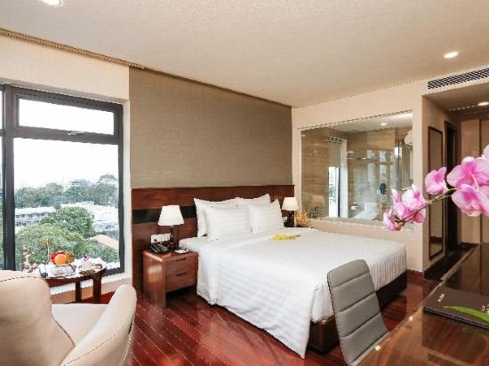 Фото Orchids Saigon Hotel