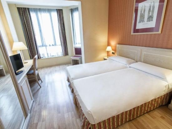 Фото Petit Palace Eixample