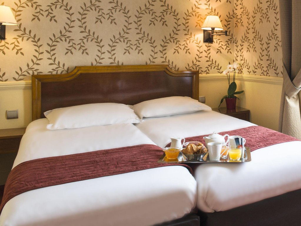 Фото Hôtel du Théâtre by Patrick Hayat