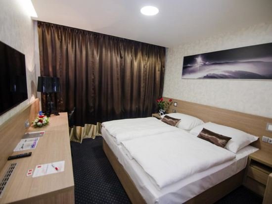 Фото Hotel Jezerka