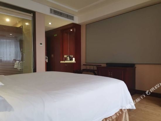 Фото Vienna Hotel Shenzhen Fenghuang Road