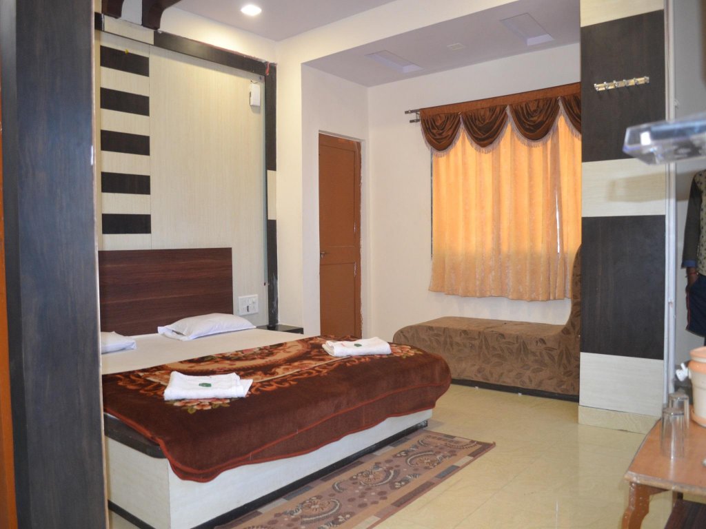 Фото Hotel Satpura Safari