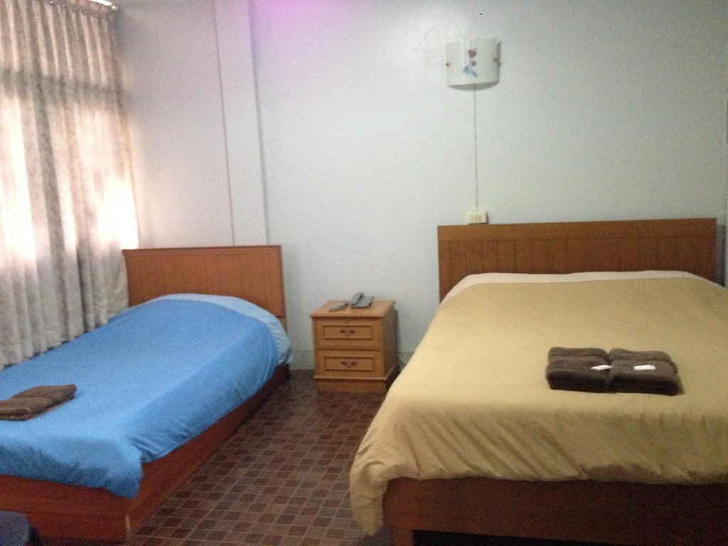 Фото White Orchid Inn