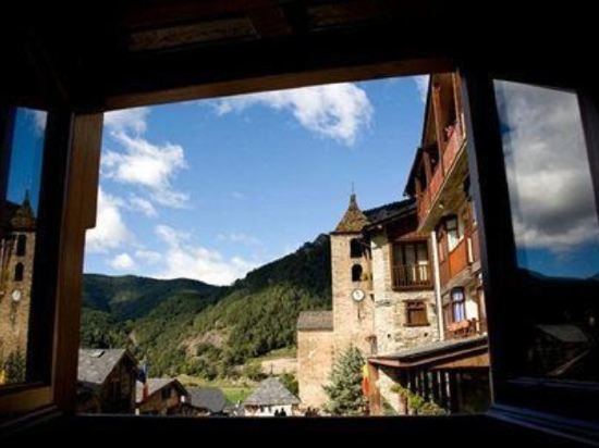 Фото Hotel Rural Santa Bàrbara de la Vall d'Ordino