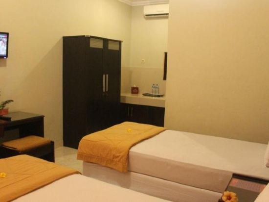 Фото Crown Hotel