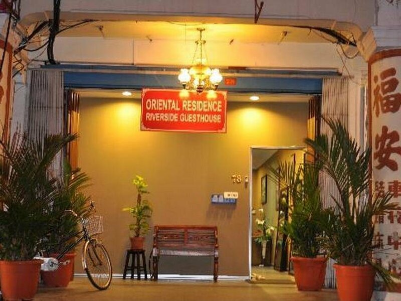 Хостел Oriental Riverside Guesthouse в Малакке