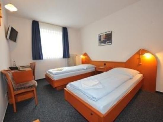 Фото Hotel Am Vogelsanger Weg