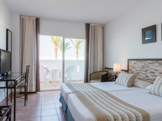 Фото Fergus Conil Park