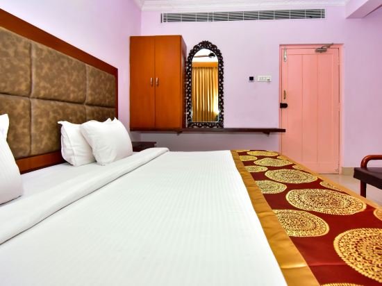 Фото Mourya Lords Inn, Kurnool