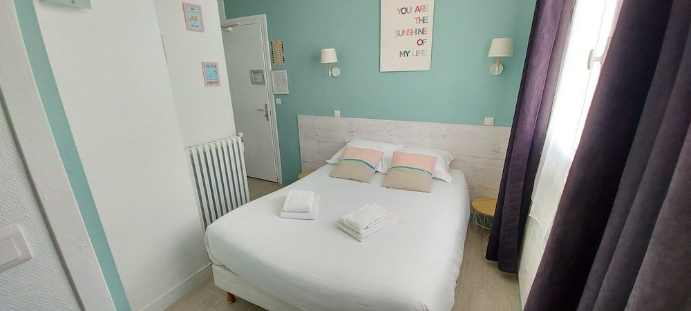 Фото Hotel La Croisette & Restaurant Bistrot Gantier