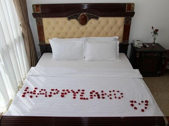 Фото Nouveau Happy Inn