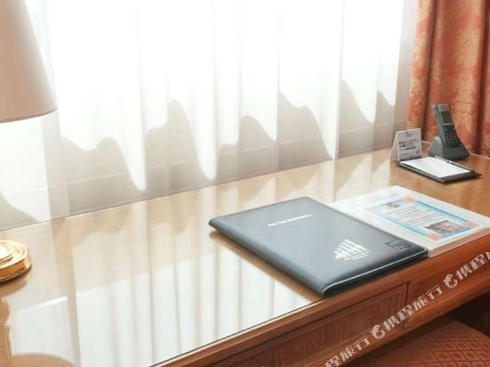 Фото Hotel Continental Lausanne