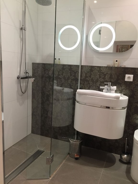 Фото Château Pape Clément - Bernard Magrez Luxury Wine Experience