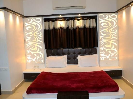 Гостиница Hotel Excel Executive в Амравати