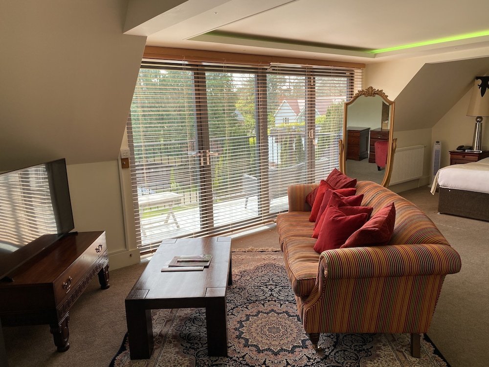 Фото Forest Park Country Hotel & Inn, Brockenhurst, New Forest