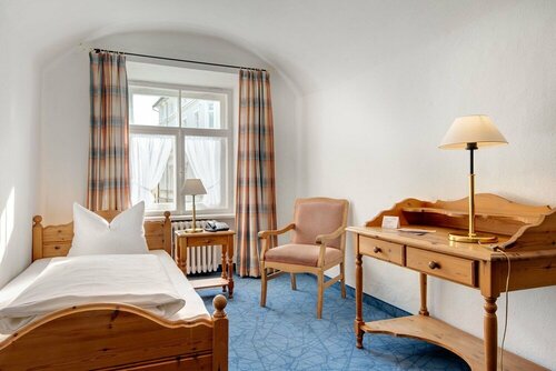 Гостиница Hotel Kolbergarten в Бад-Тёльце