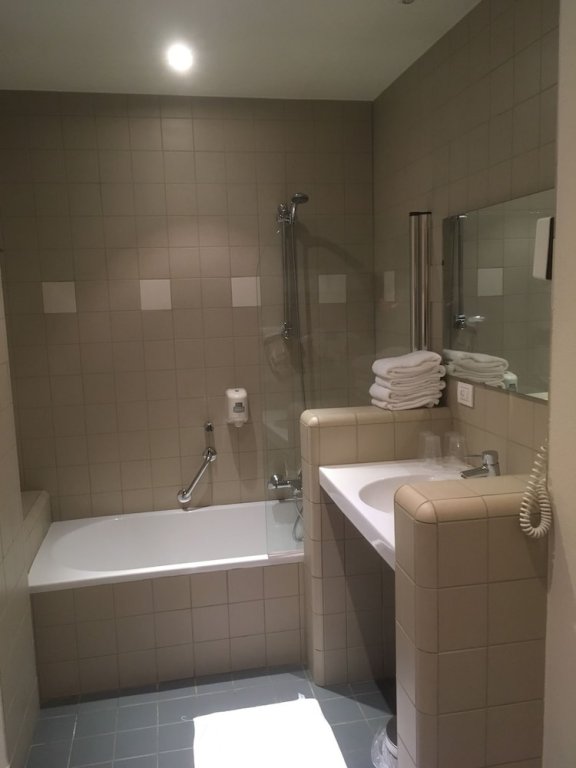 Фото Hotel Du Commerce