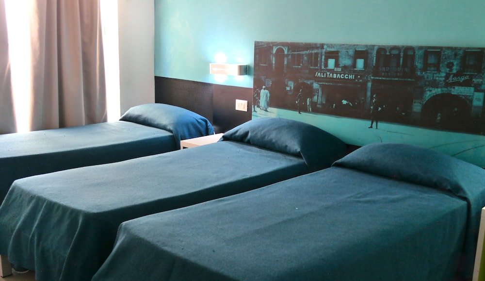 Фото Hotel Mondial