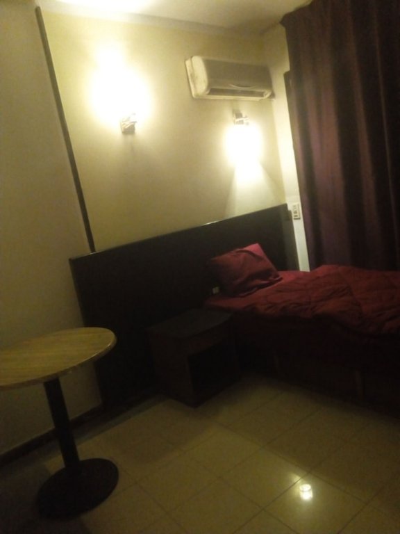 Фото Oasis Hotel