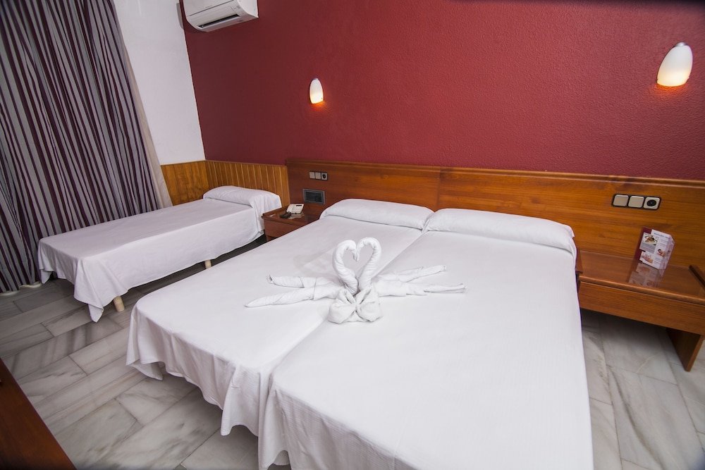 Фото Nerja Club by Dorobe Hotels