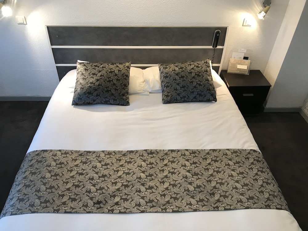 Фото Savoie Hôtel