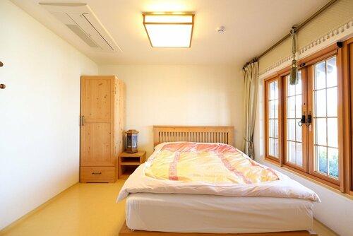 Гостиница Hanok Hotel Odongjae в Йосу