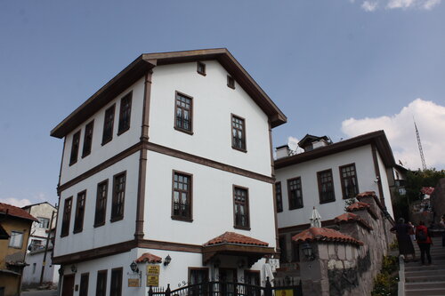 Ulus (Ankara, Altındağ, Hacı Bayram Mah., Baruthane Kavşağı), metro station