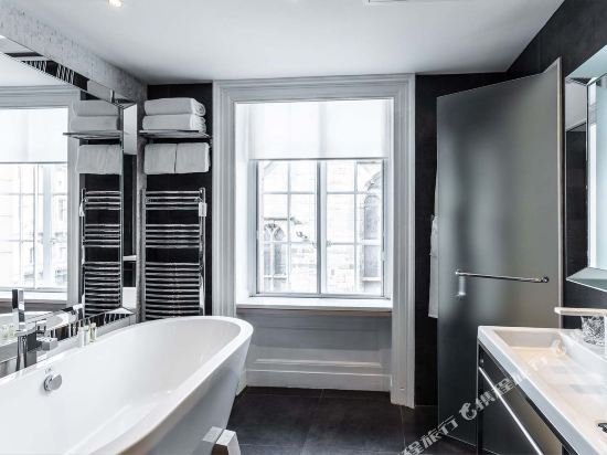 Фото The Inn On The Mile