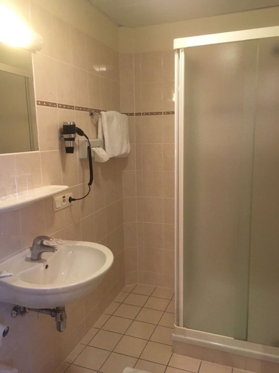 Фото Hotel Du Commerce