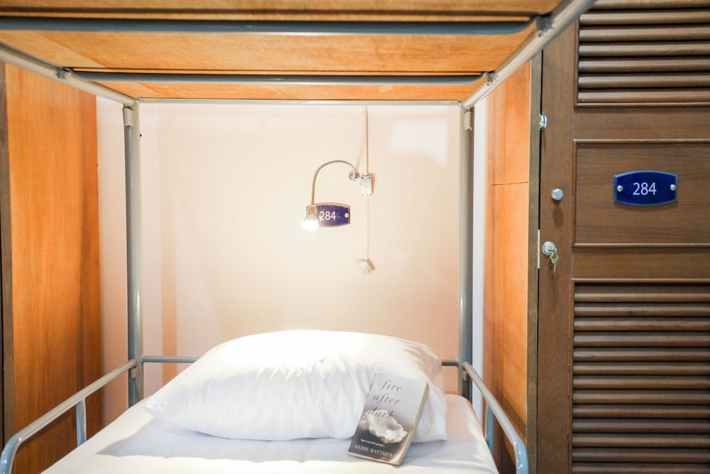 Фото Hostel 8 Sukhumvit Nana Bangkok