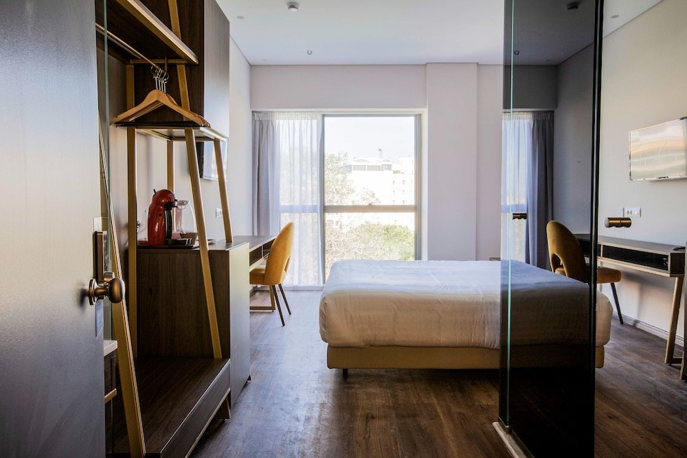 Фото B4b Athens Signature Hotel