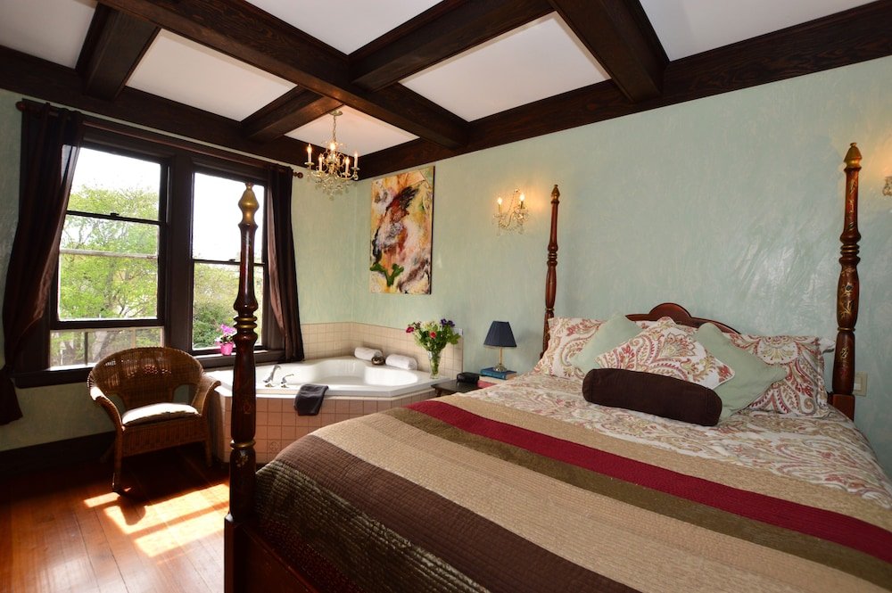 Фото Marketa's Bed & Breakfast