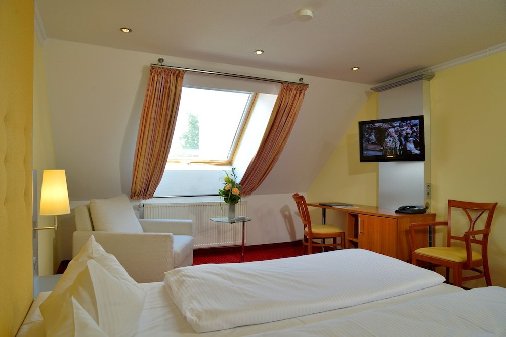 Фото Hotel Celler Hof