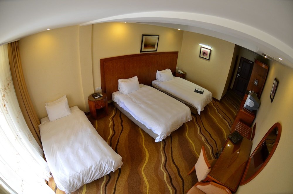 Фото Mbale Resort Hotel