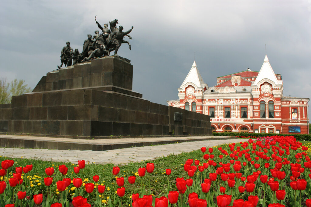 Жанровая скульптура Памятник В.И. Чапаеву, Самара, фото