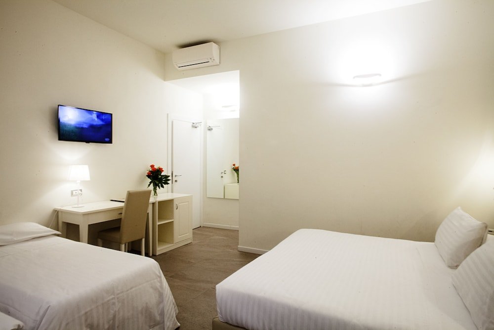 Фото Hotel Accademia