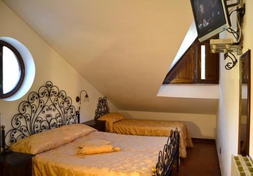 Фото Hotel Bucaneve